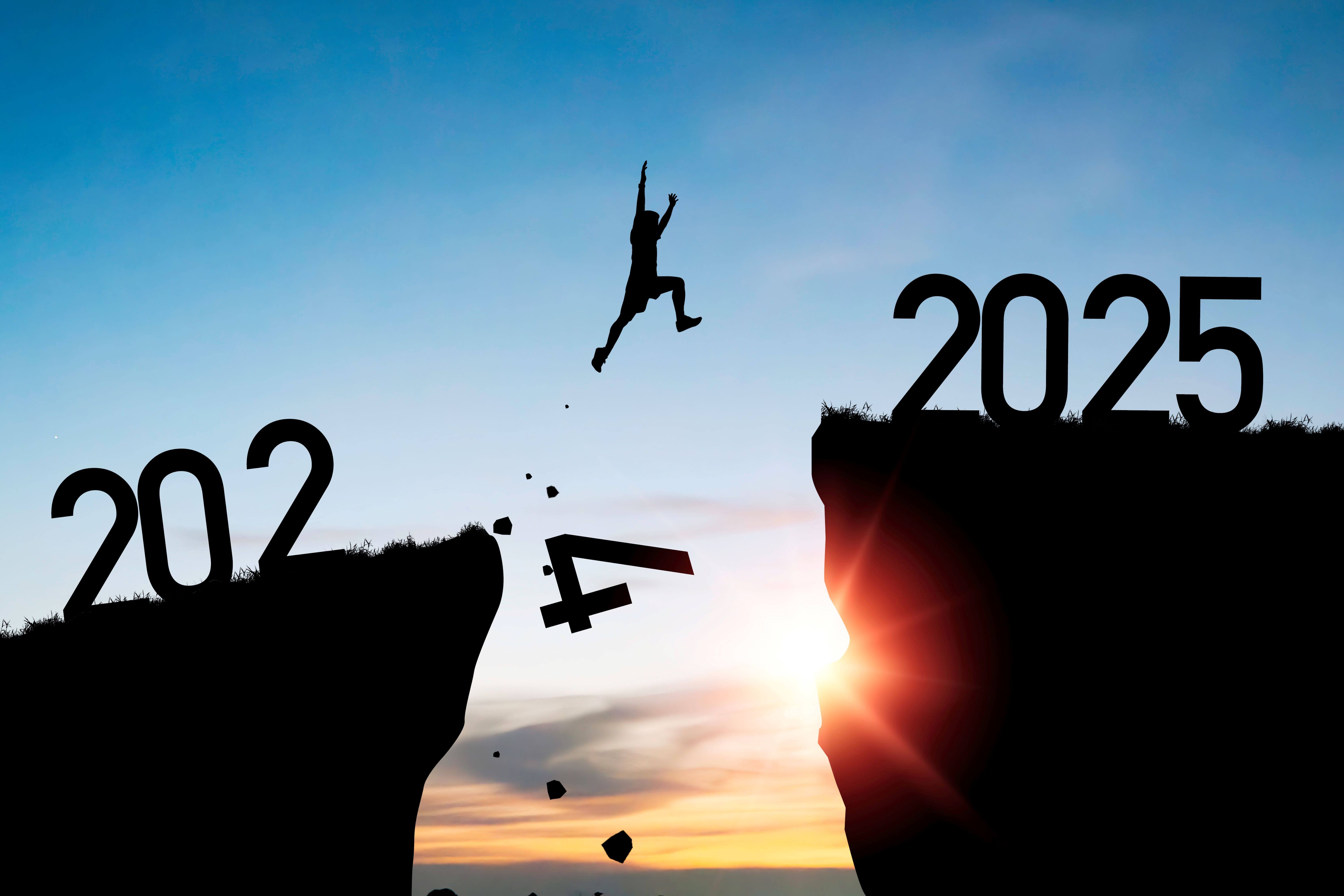 6 Financial Habits We’re Ditching in 2025 Thumbnail