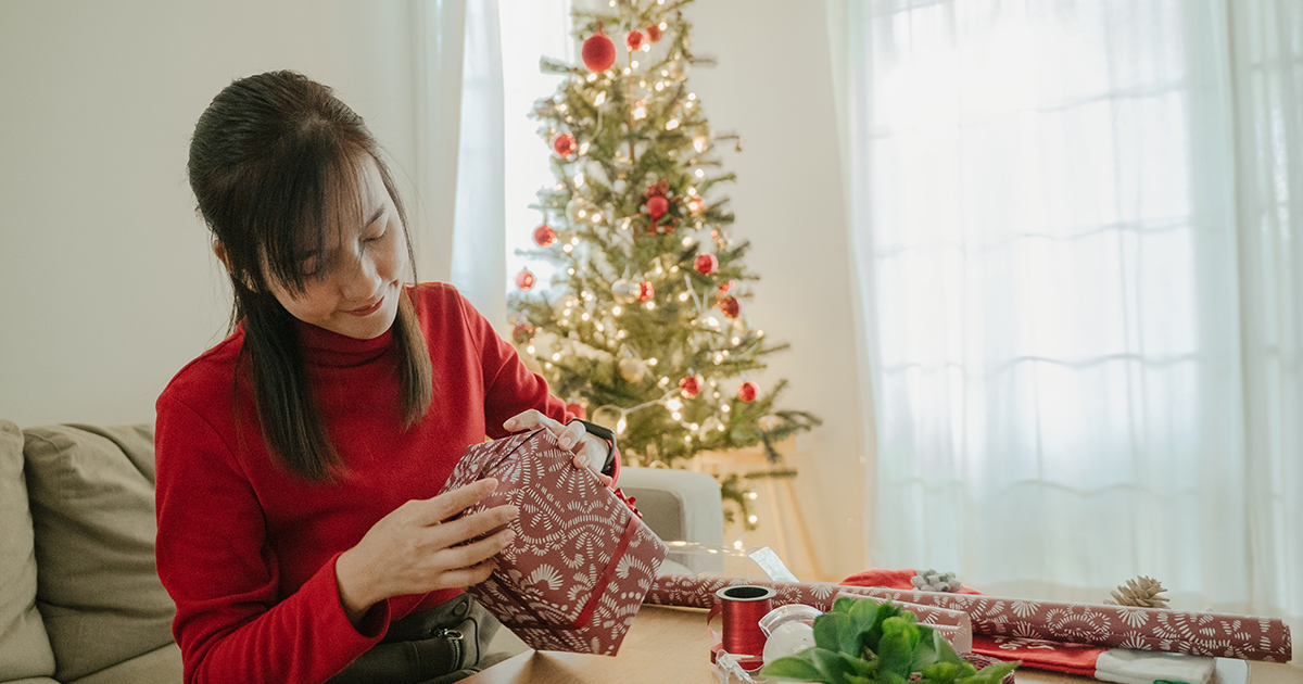 Tips for Stressless Holiday Spending Thumbnail