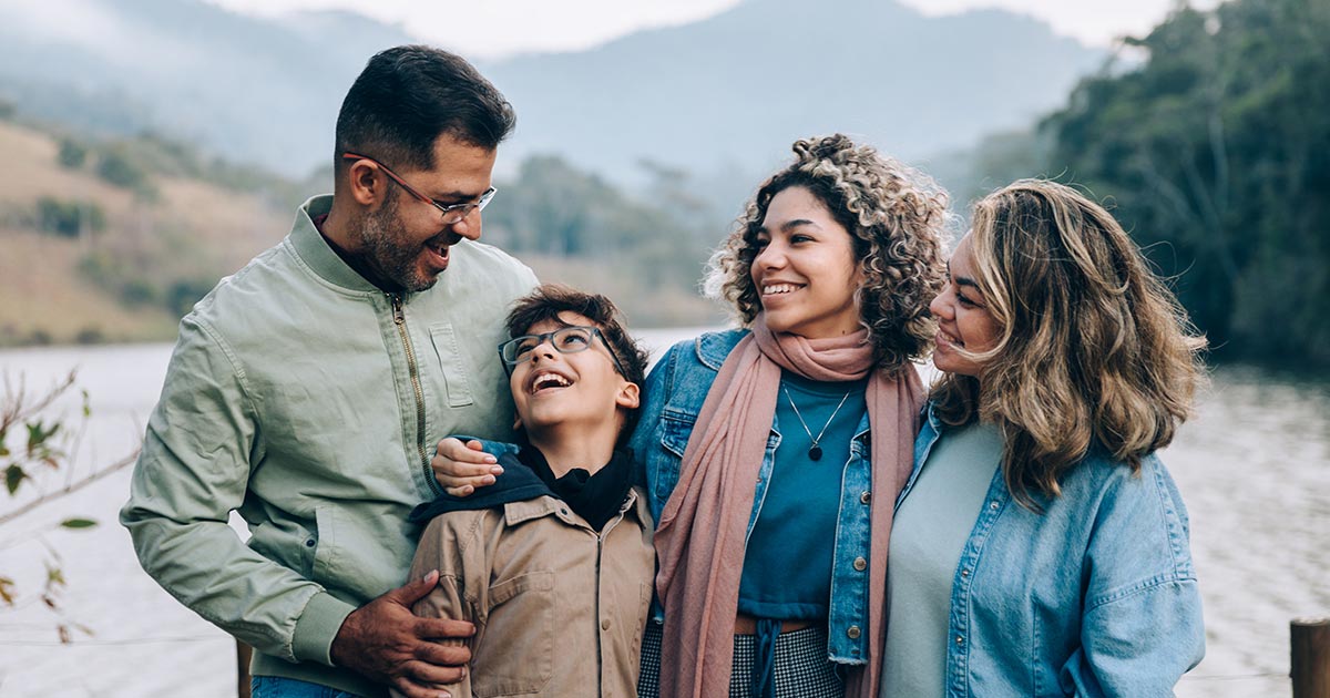 Ways To Ease Money Conversations With Family During the Holidays Thumbnail